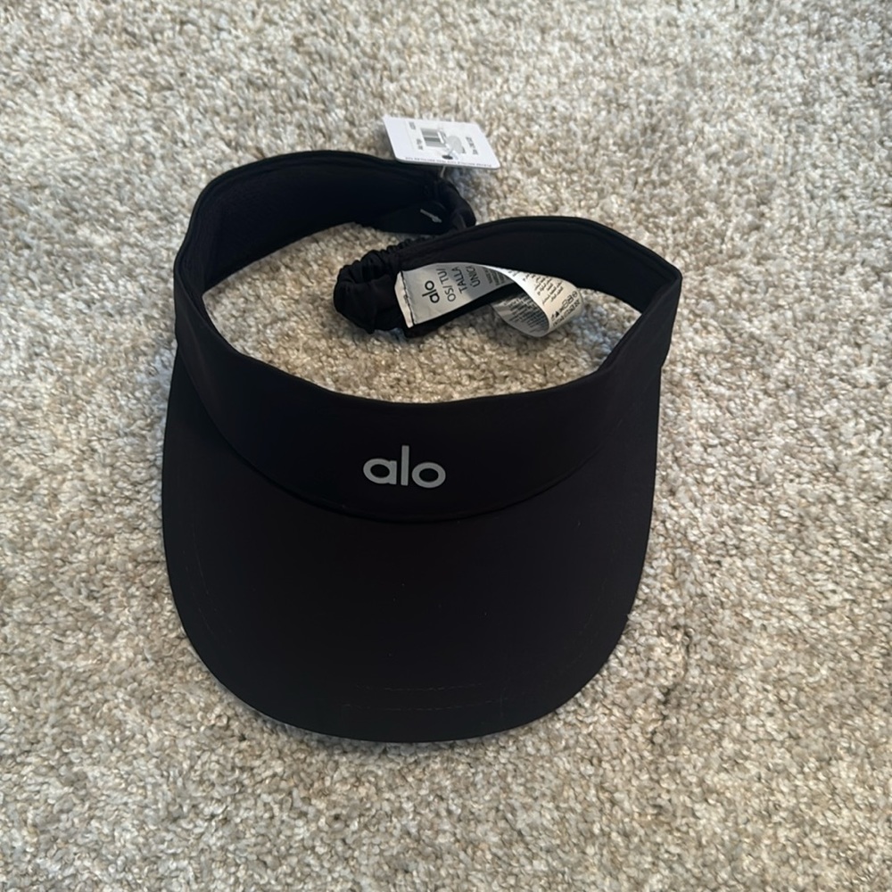 Alo Captivate Visor